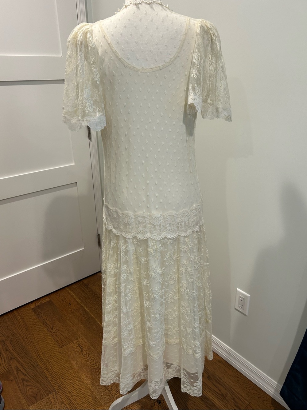 Vintage 1980s JCPenney Ivory Lace Dress - Picture 7 of 10